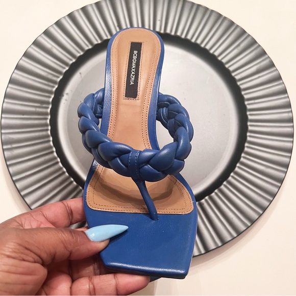 🎉SOLD🎉BCBG MAXAZRIA Blue Leather Bella Sandal - Picture 2 of 5